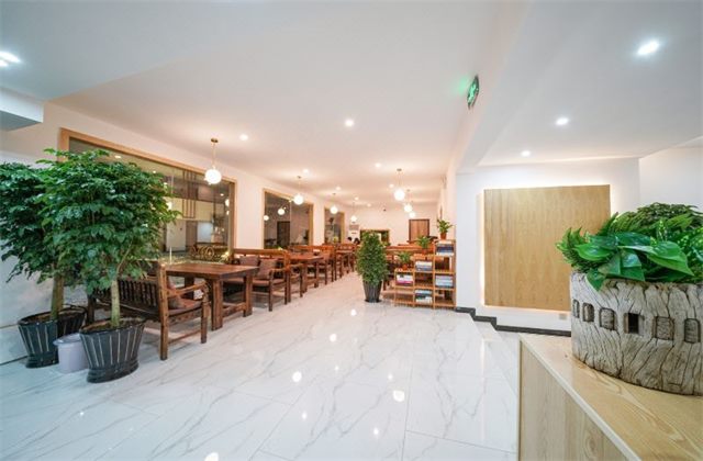 民宿餐厅与公共用餐空间